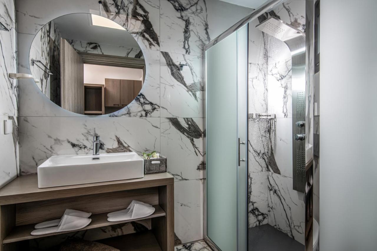 Ebenus Suites "Adults Only" By Checkin Gouvai Exteriör bild